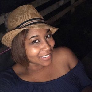 Meet your Posher, Cavondra